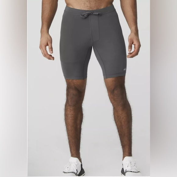 ALO Men’s 9” Warrior Compressive Short Size Small - Picture 2 of 8
